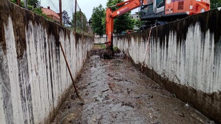 Fatsa’da sağanağın ardından temizlik çalışması