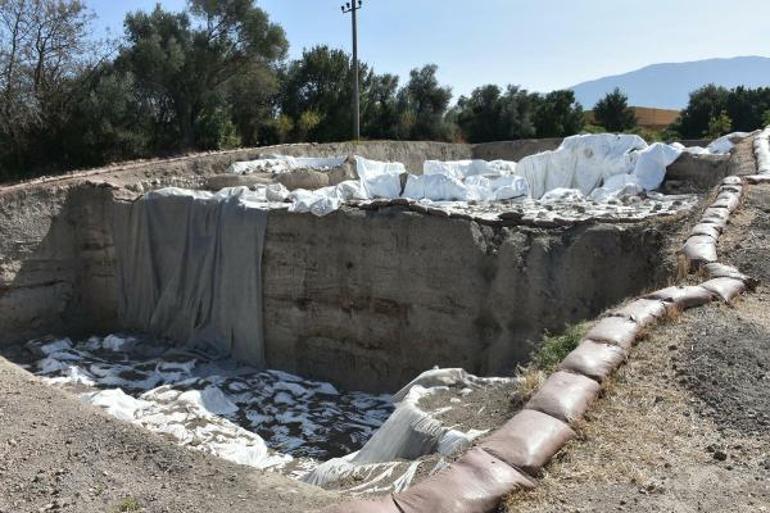 Ulucak Höyüğünde 7 bin 700 yıllık marangoz aleti bulundu