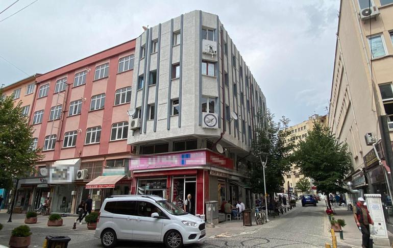 Kuaför Gökhanın pencereden atılarak öldürülmesinde 3 sanığa ağırlaştırılmış müebbet