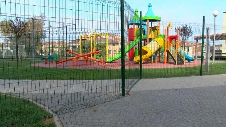 Küçükçekmecede site yönetimi ile mahallelinin park kavgası