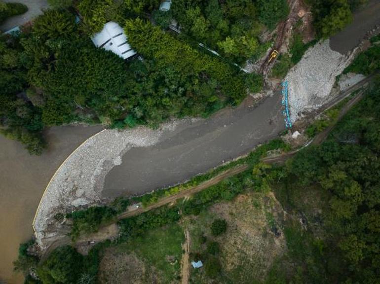 3 milyon ton çöpün Karayip Denizi’ne ulaşması engellendi