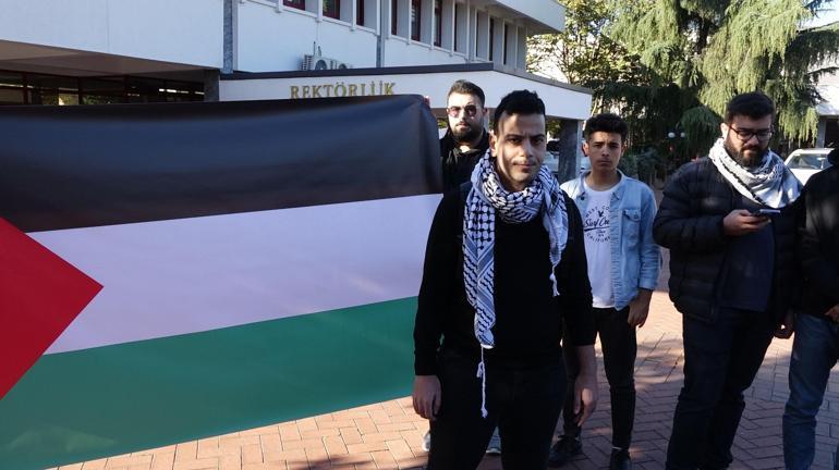 Filistinli Yahya: 10 gün önce ablam şehit edildi, hala enkaz altında