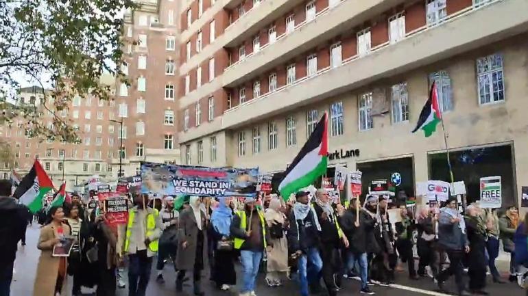 Londra’da Filistin protestosu