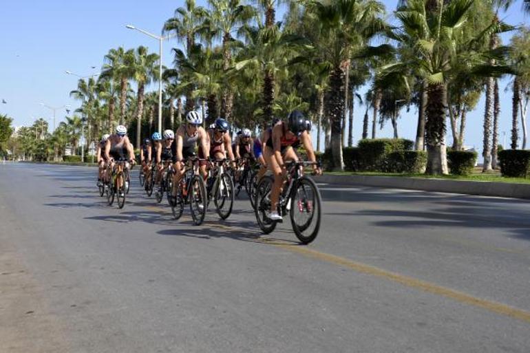 Avrupa Triatlon Kupası elit kadınlar kategorisinde birinci Annabel Mortan oldu