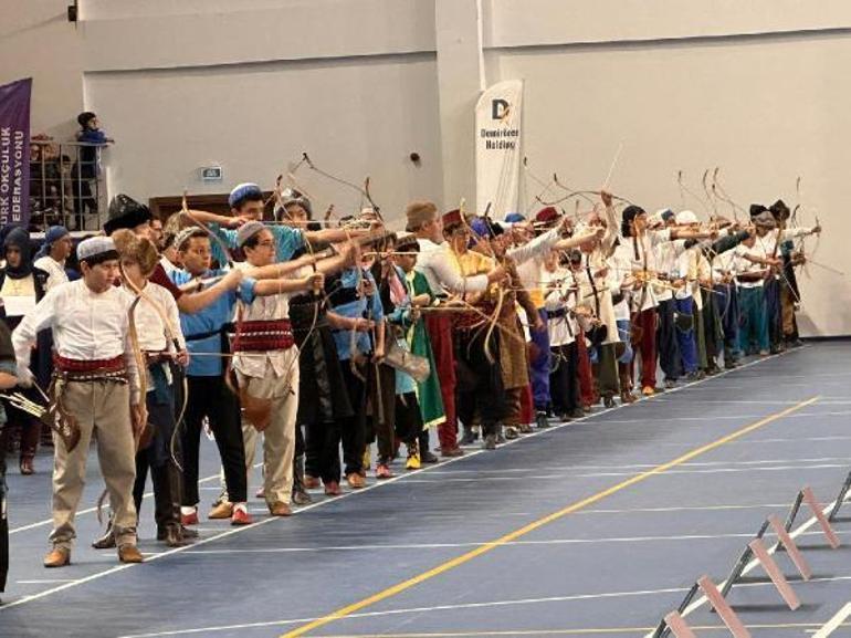 Ankarada geleneksel okçuluk şampiyonası gerçekleştirildi