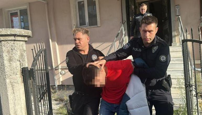 Kasklı saldırgan, galericiyi silahla ağır yaraladı