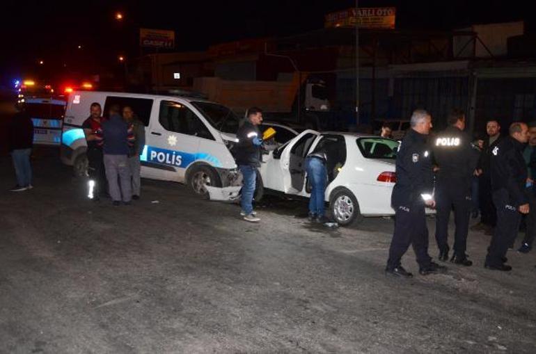 Kaçan sürücünün otomobili, takip sırasında polis aracına çarptı; 8 yaralı