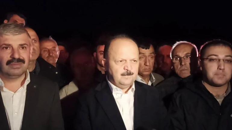 Kastamonuda köyde yangın; 40 ev ve ahır alevlere teslim oldu