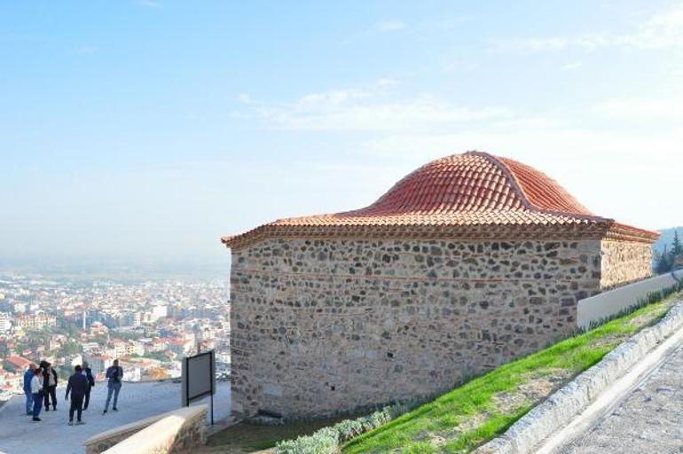 Manisanın fethinin sembolü olan mescitte 710 yıl sonra ilk namaz