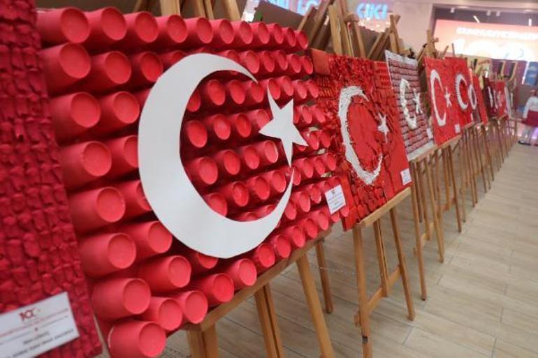Anaokulu öğrencilerinden, geri dönüşüm malzemeleriyle 100 Türk bayrağı