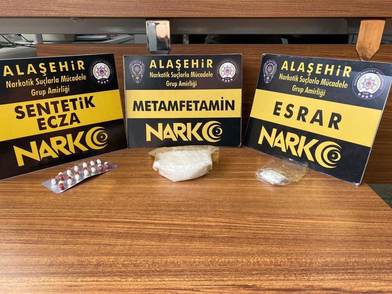 Manisada polisten zehir tacirlerine darbe: 26 tutuklama