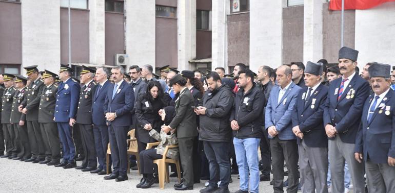 Edirnedeki kazada şehit olan uzman çavuş, törenle memleketine uğurlandı