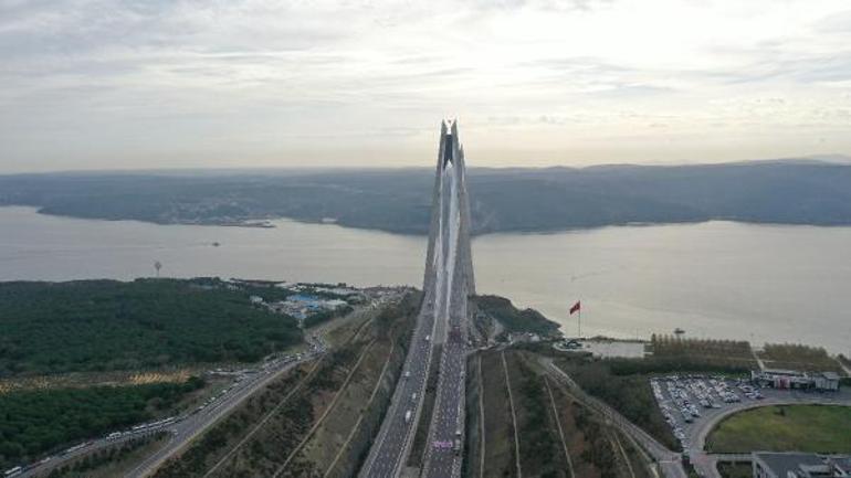 Yavuz Sultan Selim Köprüsü’nde 100. Yıl Cumhuriyet Kadınları Koşusu