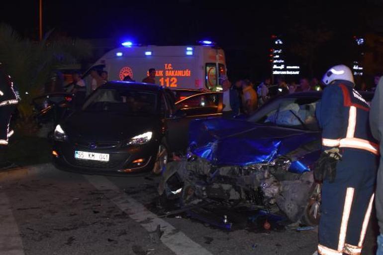 Alkollü sürücünün otomobili, ışık ihlali yapan araca çarptı: 2 ölü, 4 yaralı