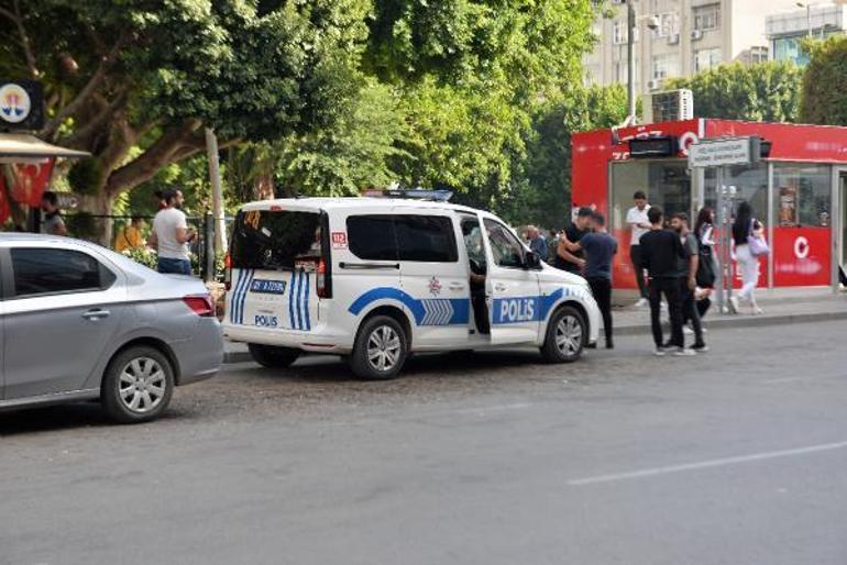 Restorana ‘Yemeğinizde bebek kanı var’ diyerek girip, çalışanı bıçakladı