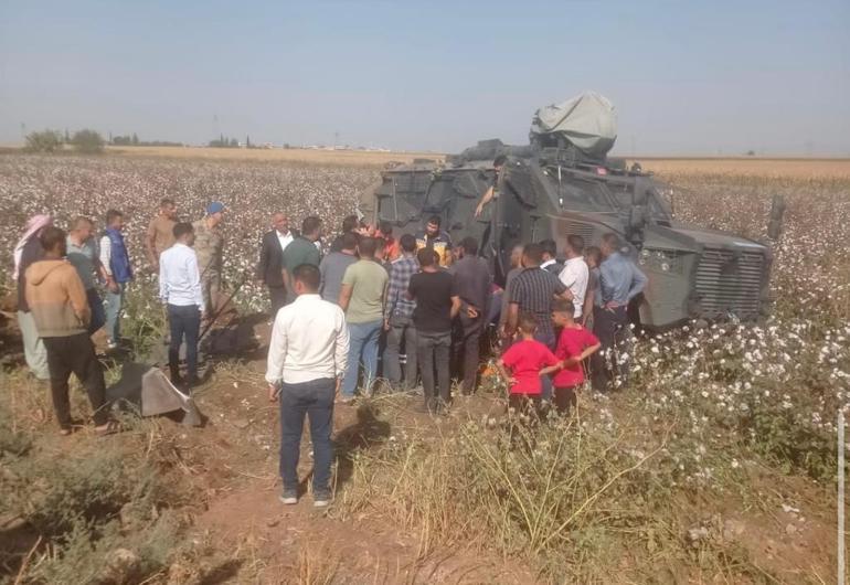 Zırhlı araç tarlaya devrildi; 3 asker yaralandı