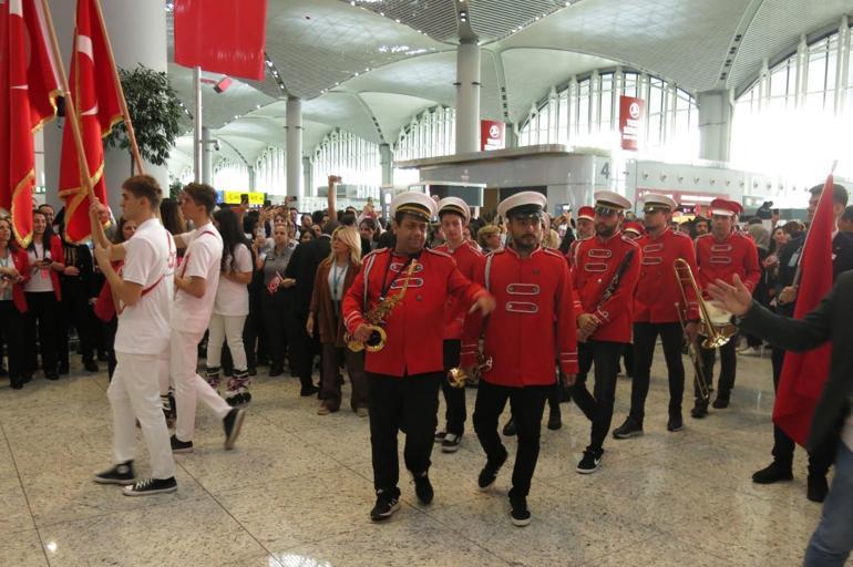 İstanbul Havalimanında 100’üncü yıl coşkusu