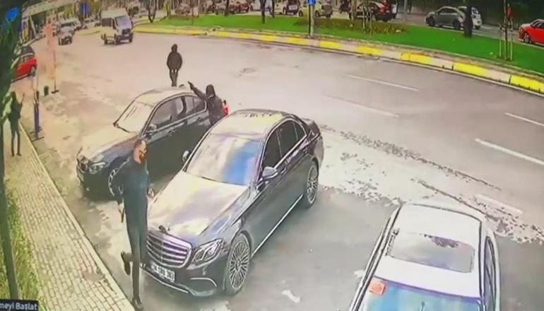 Küçükçekmecede uzun namlulu silahlarla restoranı tarayanlar yakalandı