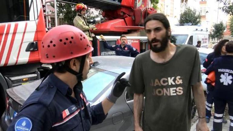 Avcılar’da evinde düşen yaşlı adamı itfaiye ekipleri kurtardı