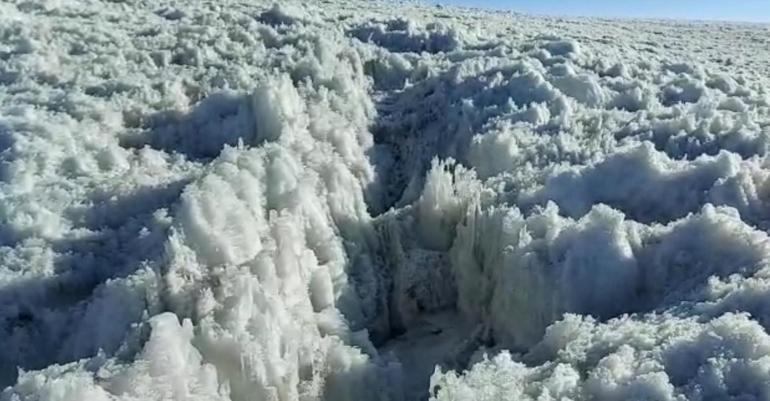 TDF Başkanı Başar: Dağların zirvelerindeki binlerce yıllık buzullar bile eriyor