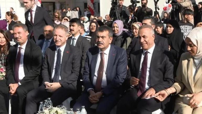 Bakan Tekin Sultangazide Toplu Açılış ve Temel Atma Törenine katıldı
