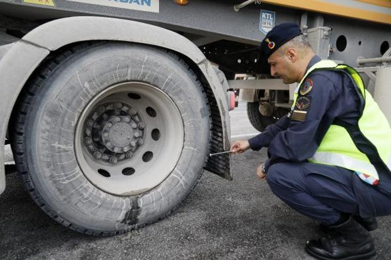 Otobüs, kamyon ve TIRlar teknik denetim ekibinin radarında