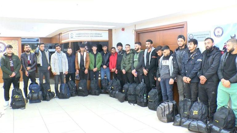 Başakşehirde 20 kaçak göçmen yakalandı