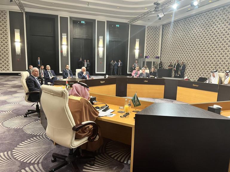 Altı ülkenin Dışişleri Bakanı, Ammanda bir araya geldi