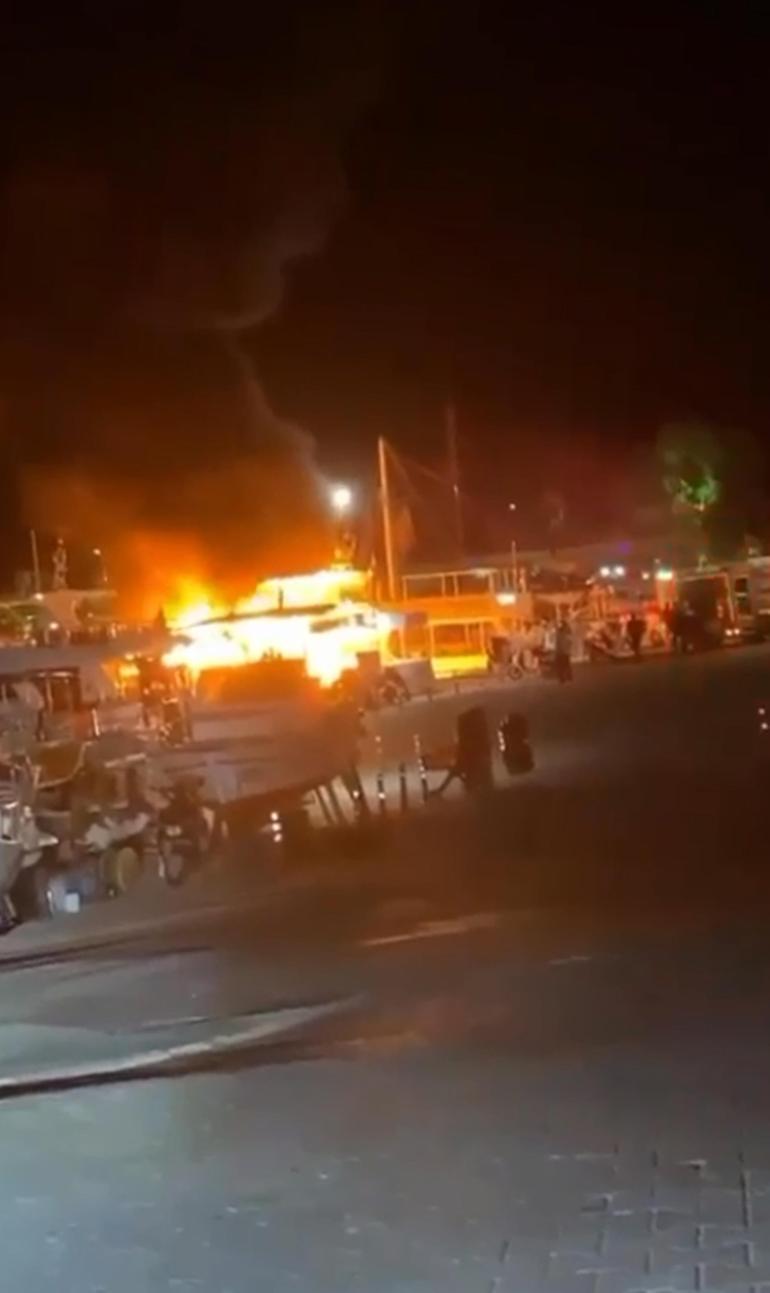 Kaptanı olduğu teknede çıkan yangında yaşamını yitirdi