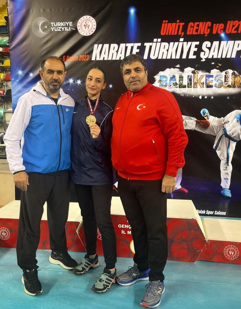 Diyarbakırlı Sena, 6. kez Türkiye Karate Şampiyonu oldu