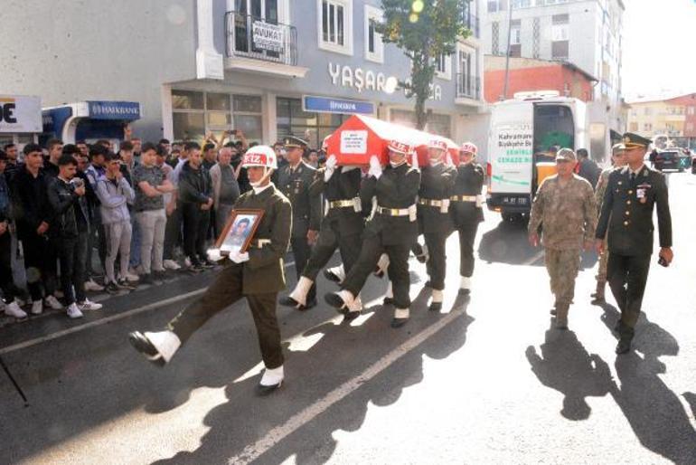 Şehit Bektaşın cenazesi, Kahramanmaraşta toprağa verildi