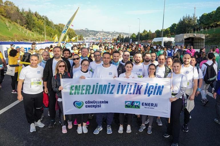 Gönüllüler, İstanbul Maratonu’nda otizmli çocuklar için koştu