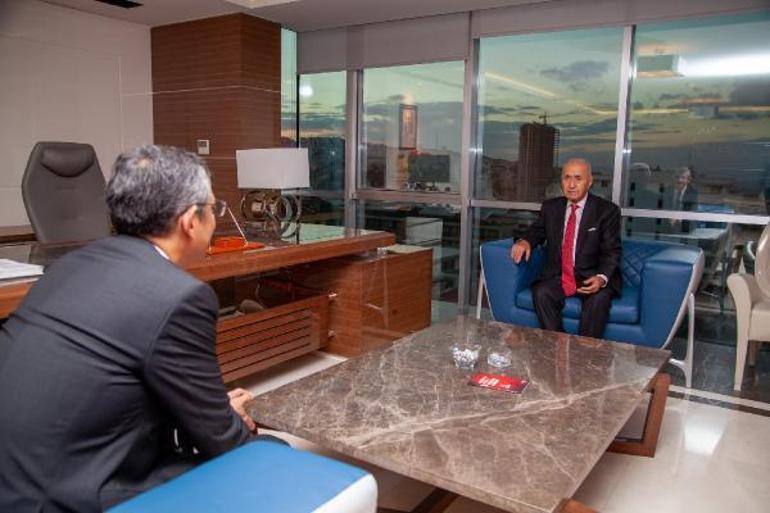 CHP eski Genel Başkanı Hikmet Çetin, Özgür Özeli ziyaret etti