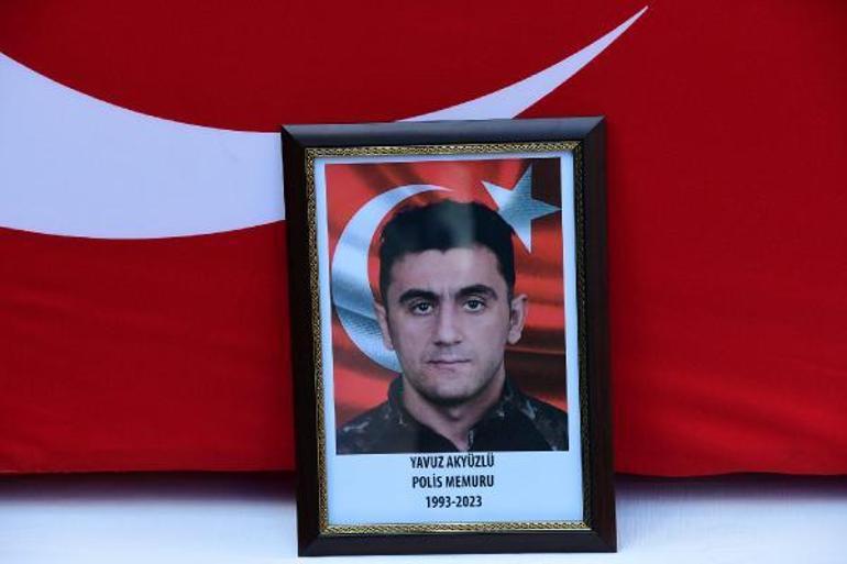 Hakkaride kazada ölen polis memuru, memleketi Trabzon’da toprağa verildi