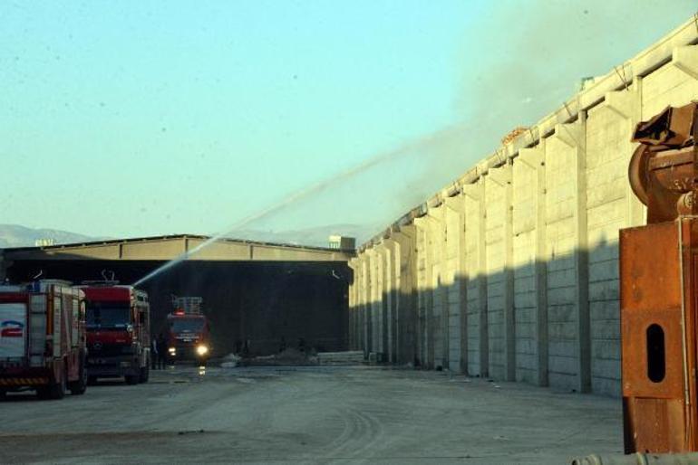 Kahramanmaraşta fabrika yangını kontrol altına alındı