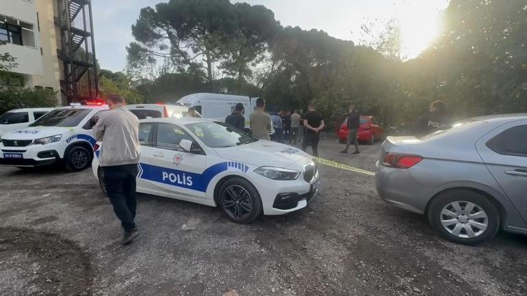 Ataşehirde otoparktaki otomobilin içinde ceset bulundu