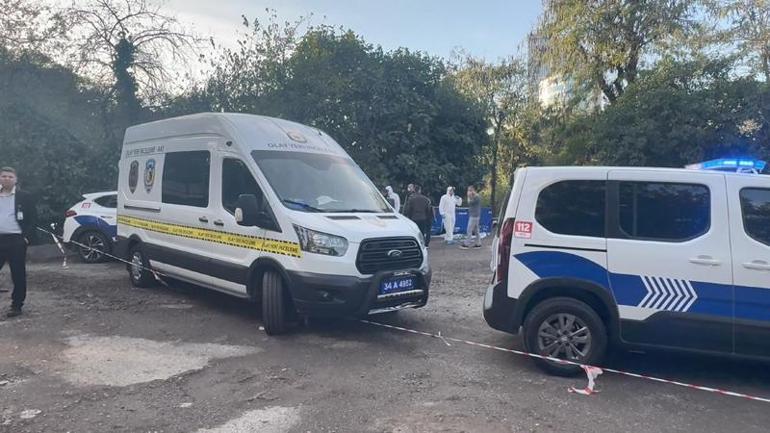 Ataşehirde otoparktaki otomobilin içinde ceset bulundu