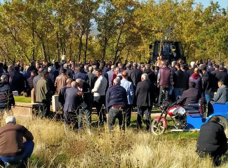 Küçükçekmecede galerici evinin önünde silahlı saldırıda öldürüldü