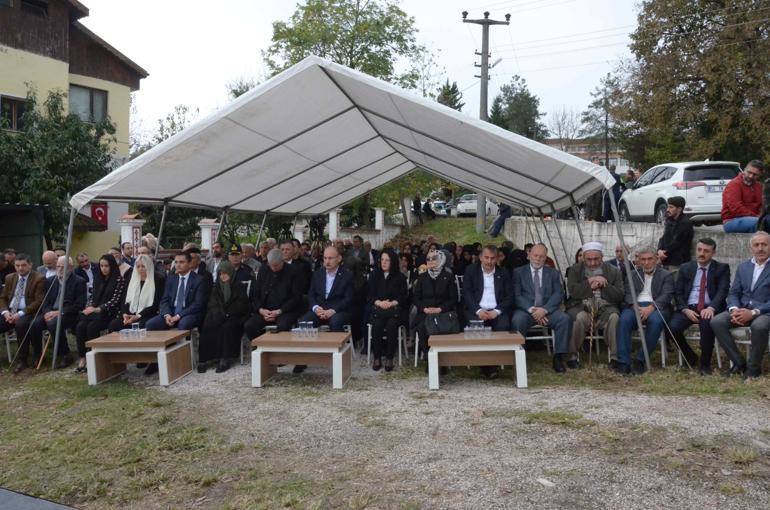 Kaymakam Safitürk, şahadetinin 7nci yılında mezarı başında anıldı