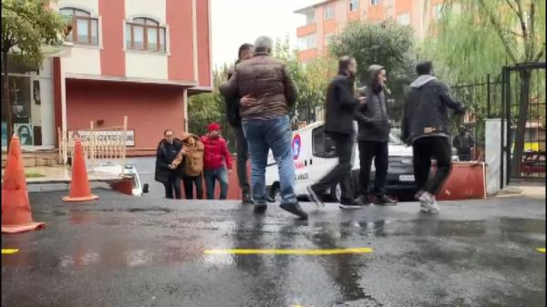 Beyoğlunda öldürülen anne ve çocukları son yolculuğuna uğurlandı