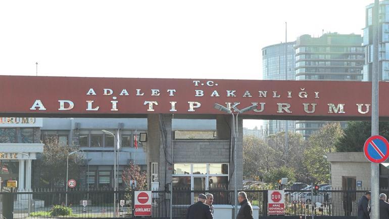 Sancaktepede taksi şoförü aracında ölü bulundu