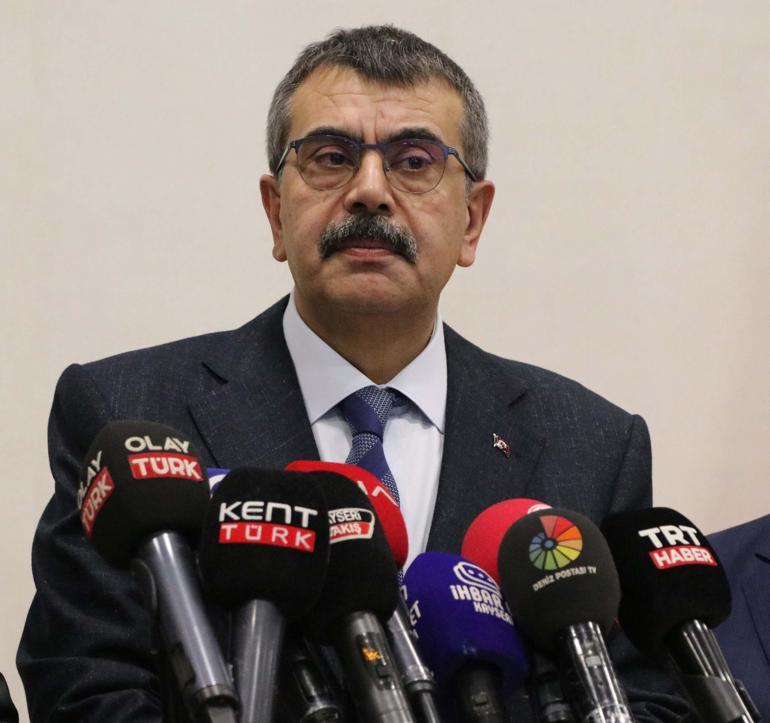 Bakan Tekin: Okul yapılarımızın olası depremlere karşı hazırlık durumlarını değerlendirdik