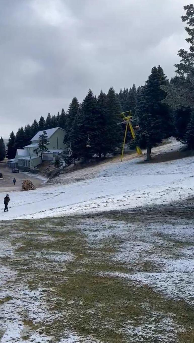 Uludağa mevsimin ilk karı yağdı