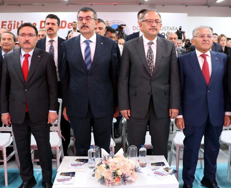 Bakan Tekin: Okul yapılarımızın olası depremlere karşı hazırlık durumlarını değerlendirdik