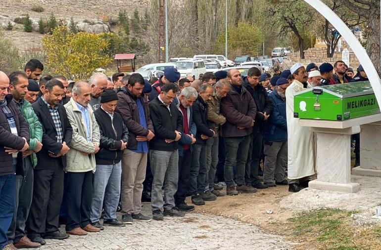 Kayserideki keserli kadın cinayetinde 2si oğlu 3 şüpheli adliyede