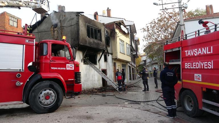 Kütahyada ev yangını; 1 ölü