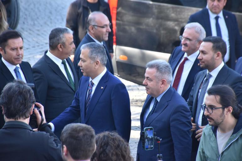 İçişleri Bakanı Yerlikaya İzmirde