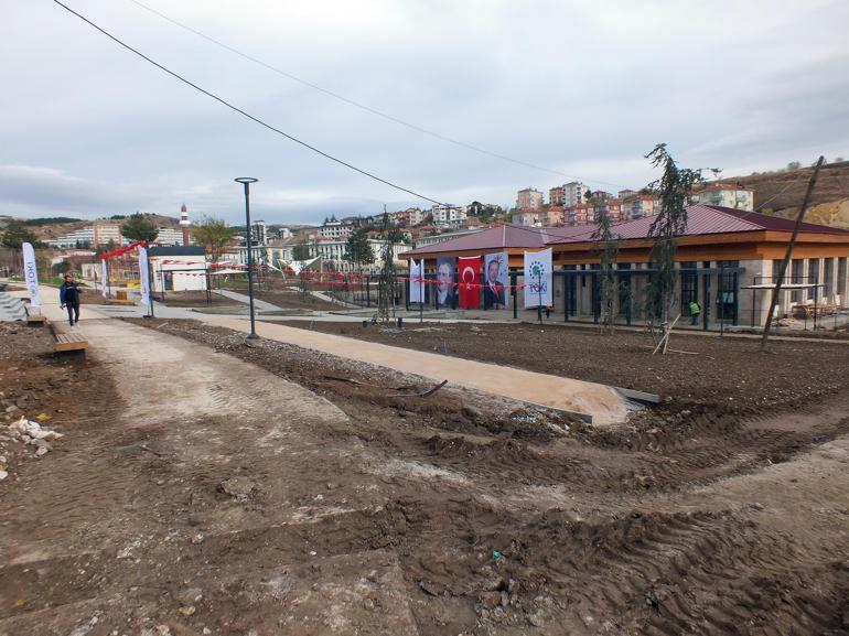 Bakan Özhaseki: Amerika ve AB ülkeleri vahşeti izlemeye devam ediyor