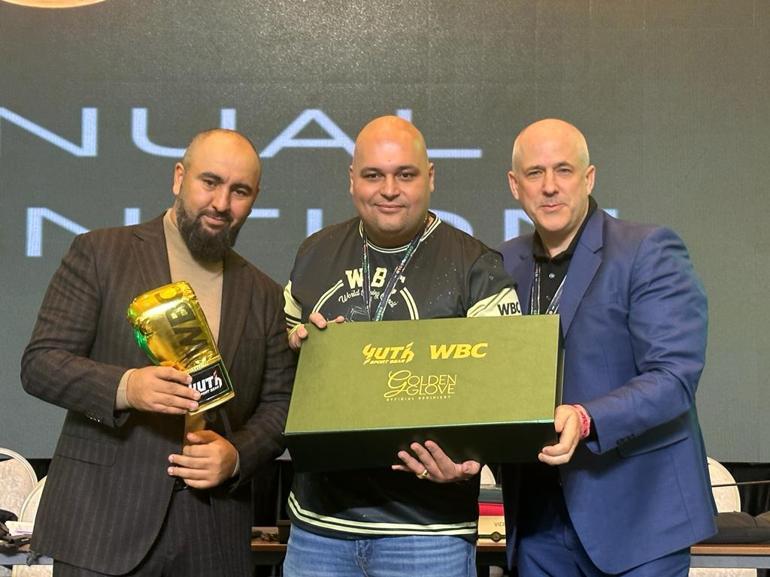 Dünya Boks Konseyi WBC’den Serdar Avcı’ya ödül