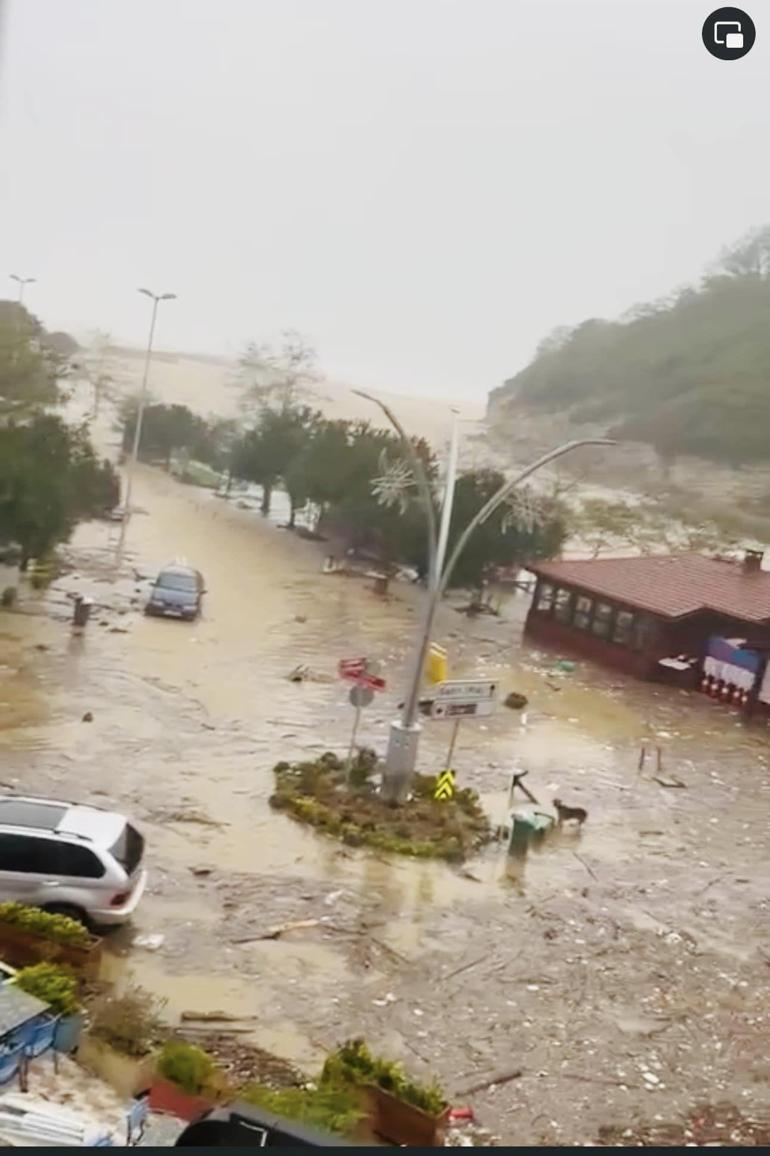 Şilede fırtına: Dere taştı, yollar göle döndü